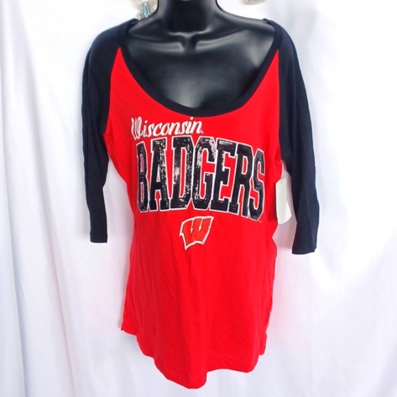 Wisconsin Badgers 3/4 Sleeve Sequin tee, Sz L, NWT, 20" PTP, 28"L - Picture 1 of 6